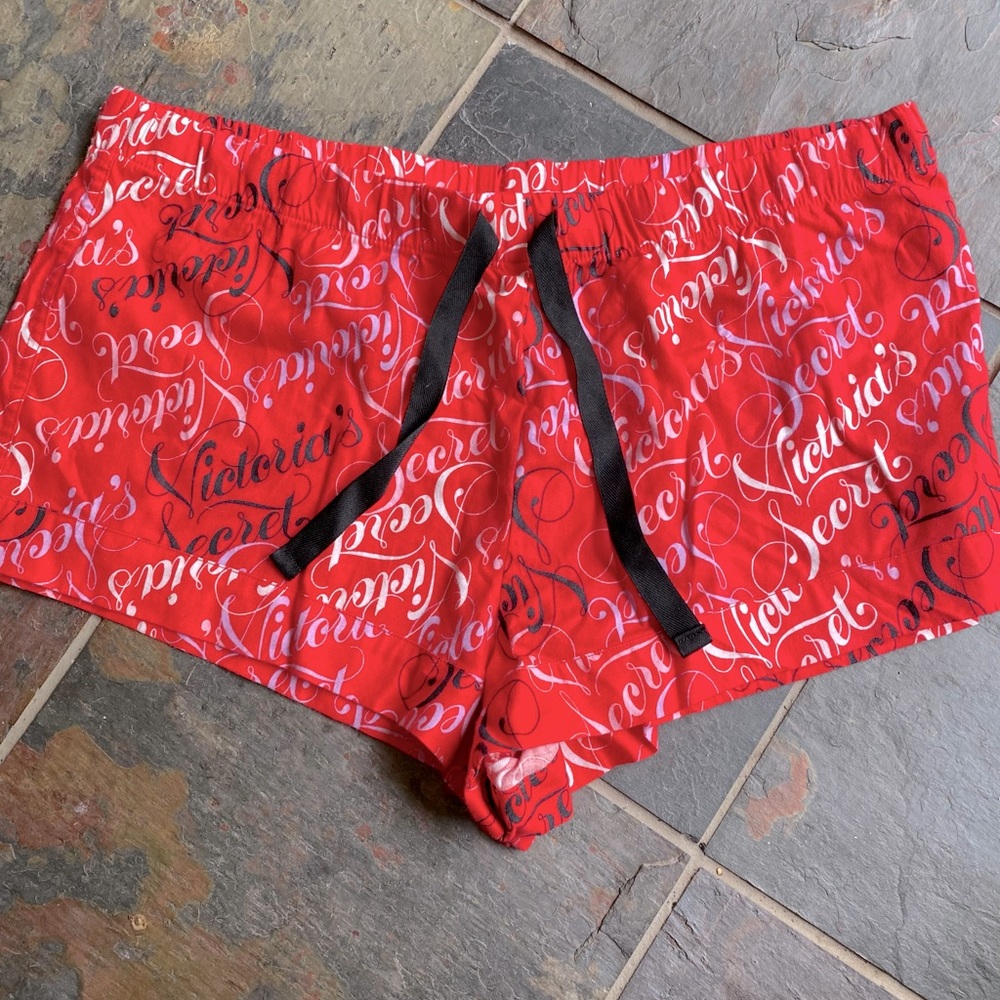Victoria’s Secret Logo Pattern Sleep Boxers NWT